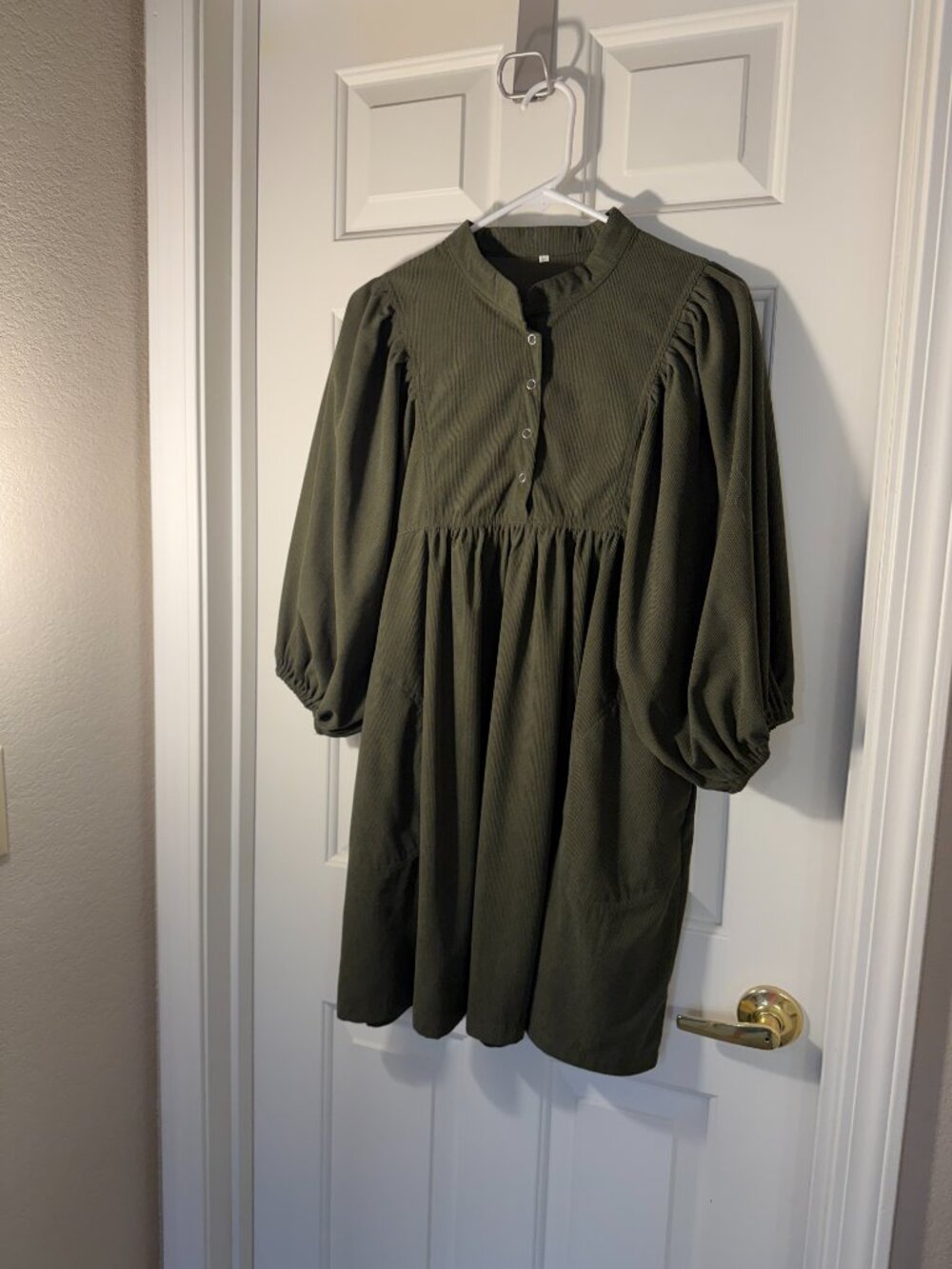 Amazon Dress - Picture 2 of 3